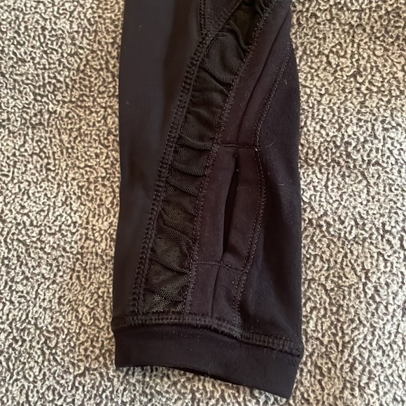 Lululemon Long Sleeve Black Top - Picture 6 of 6